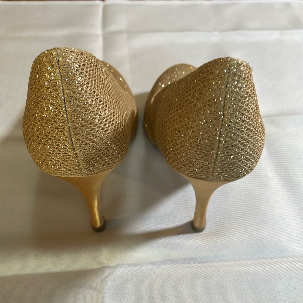 💕 3/$50 BUNDLE Chinese Laundry Honey Glitter Gold Nightlight Pump - Picture 11 of 17